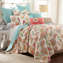 Load image into Gallery viewer, The Sophia Reversible Quilt Set