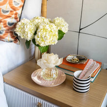 Load image into Gallery viewer, Flower Diffuser