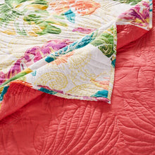 Load image into Gallery viewer, Tropics Quilt Set