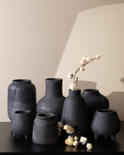 Load image into Gallery viewer, TERRACOTA PLANTER W/LEGS
