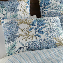 Load image into Gallery viewer, Mahina Reversible Quilt Set
