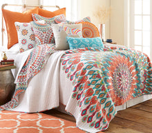 Load image into Gallery viewer, Mirage Quilt Set
