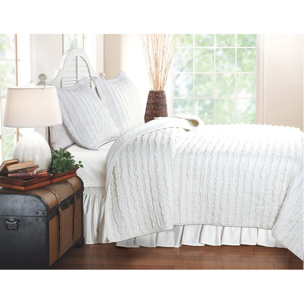 Ruffled White Quilt Set