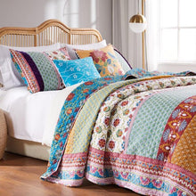 Load image into Gallery viewer, Thalia Quilt Set - Queen
